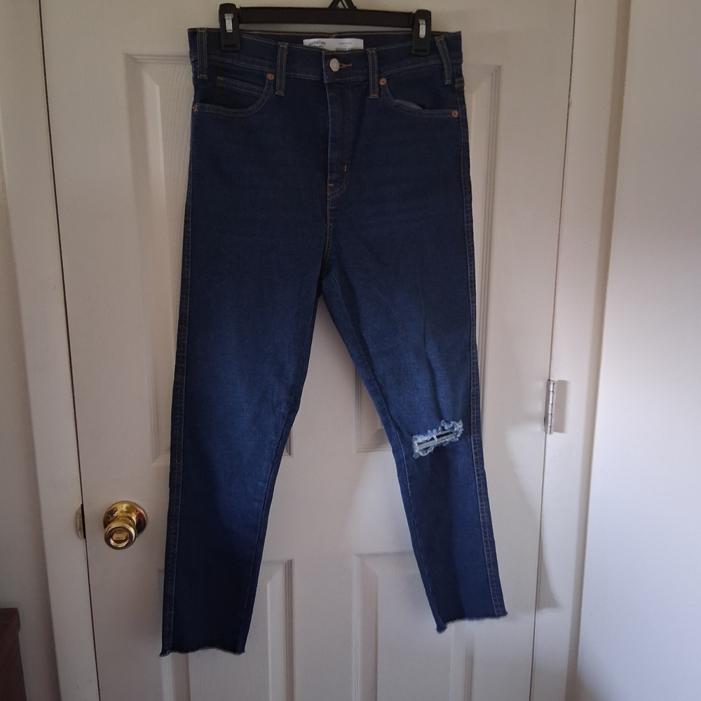 Signature by Levi Strauss Midnight Blue Straight Leg Jeans with Knee Rip